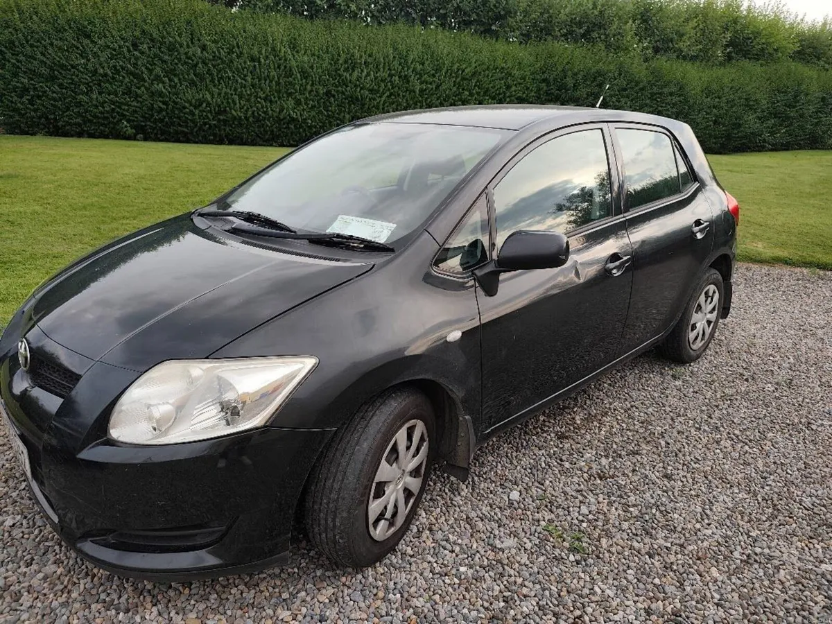 Toyota Auris 2008 - Image 1