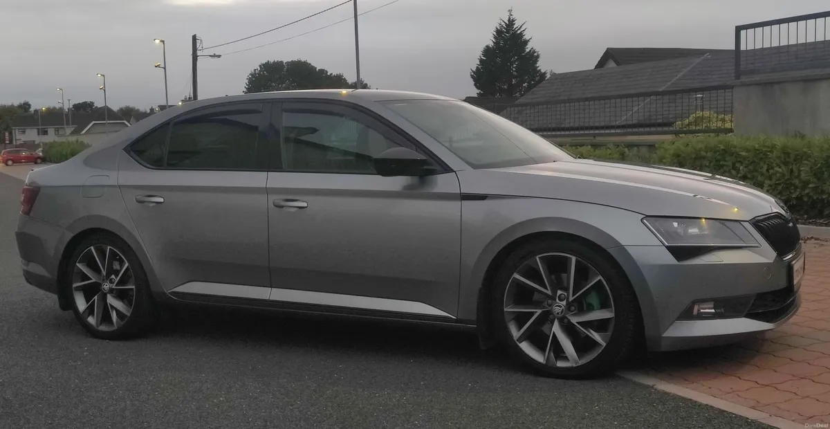 Skoda Superb 2017 - Image 3