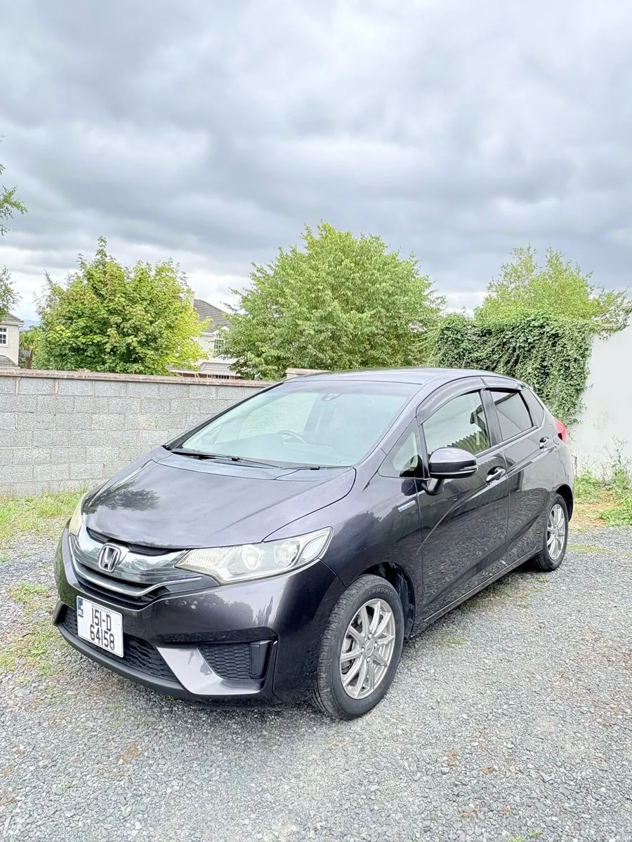 Honda Fit 1.5 Hybrid Automatic - Image 2