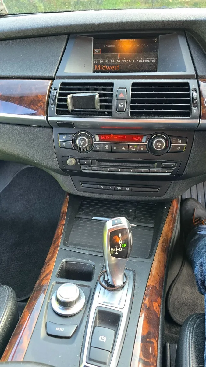 BMW X5 Crew Cab Tax & Test - Image 5
