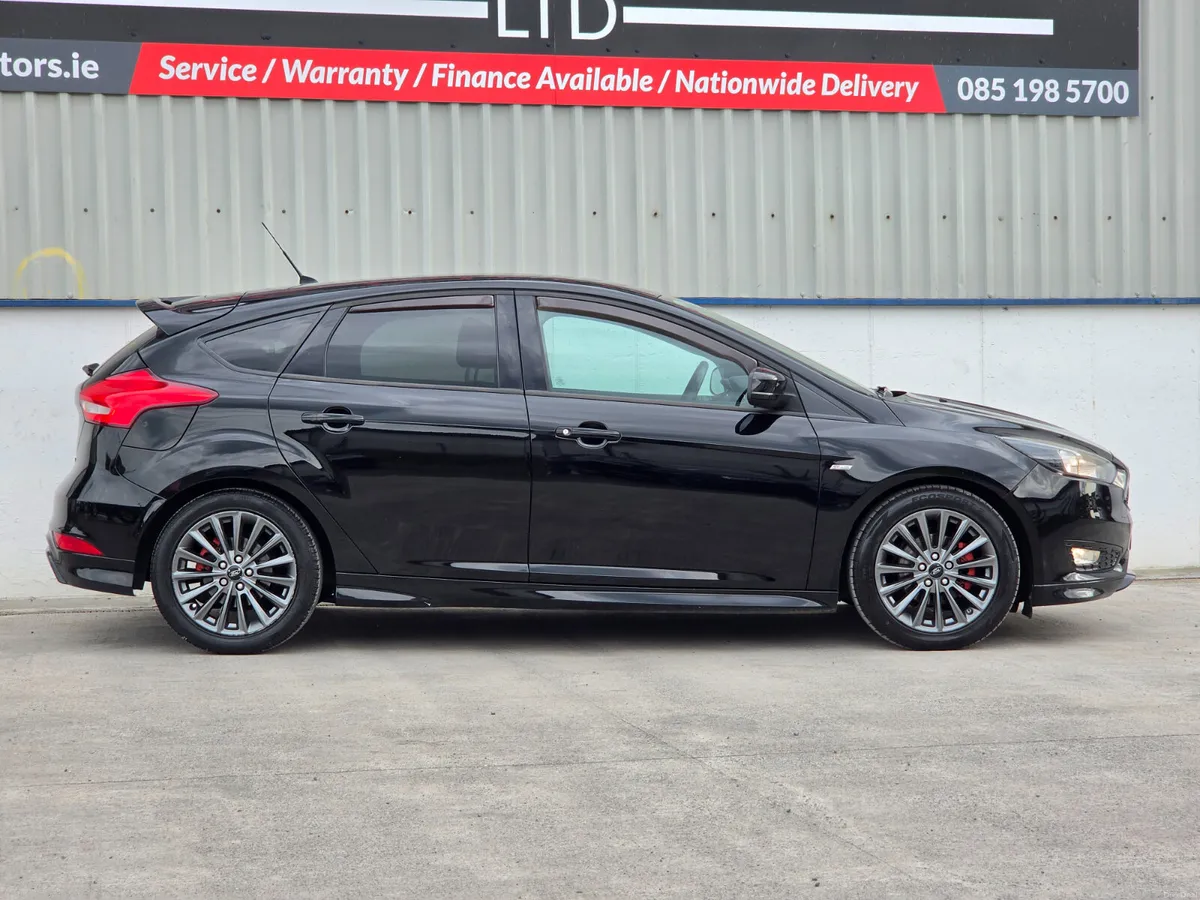 Ford Focus 2017 1.5 tdci ST-LINE - Image 5