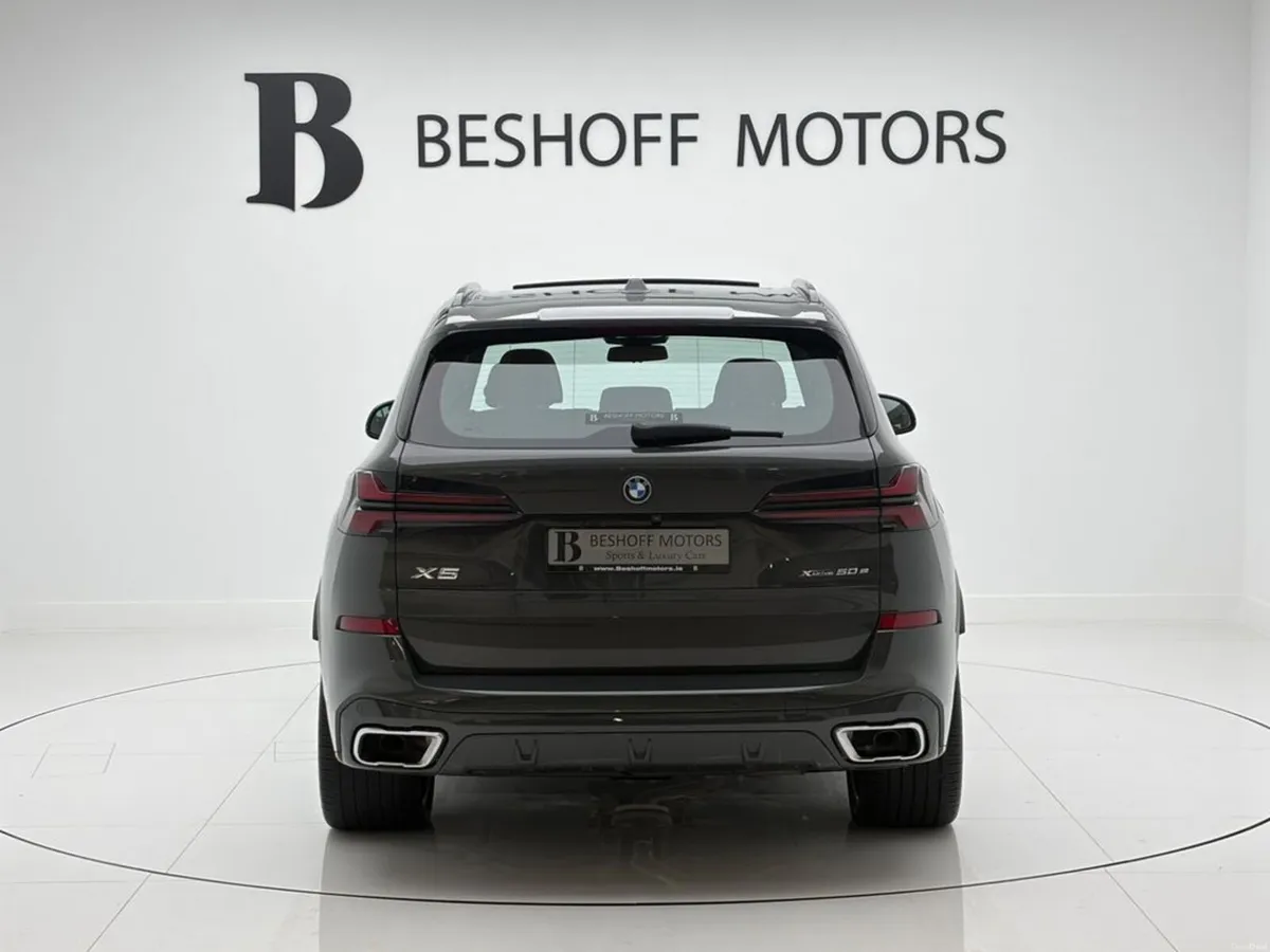 BMW X5 50e M-SPORT=PAN ROOF//LOW MILES//D REG=FULL - Image 4