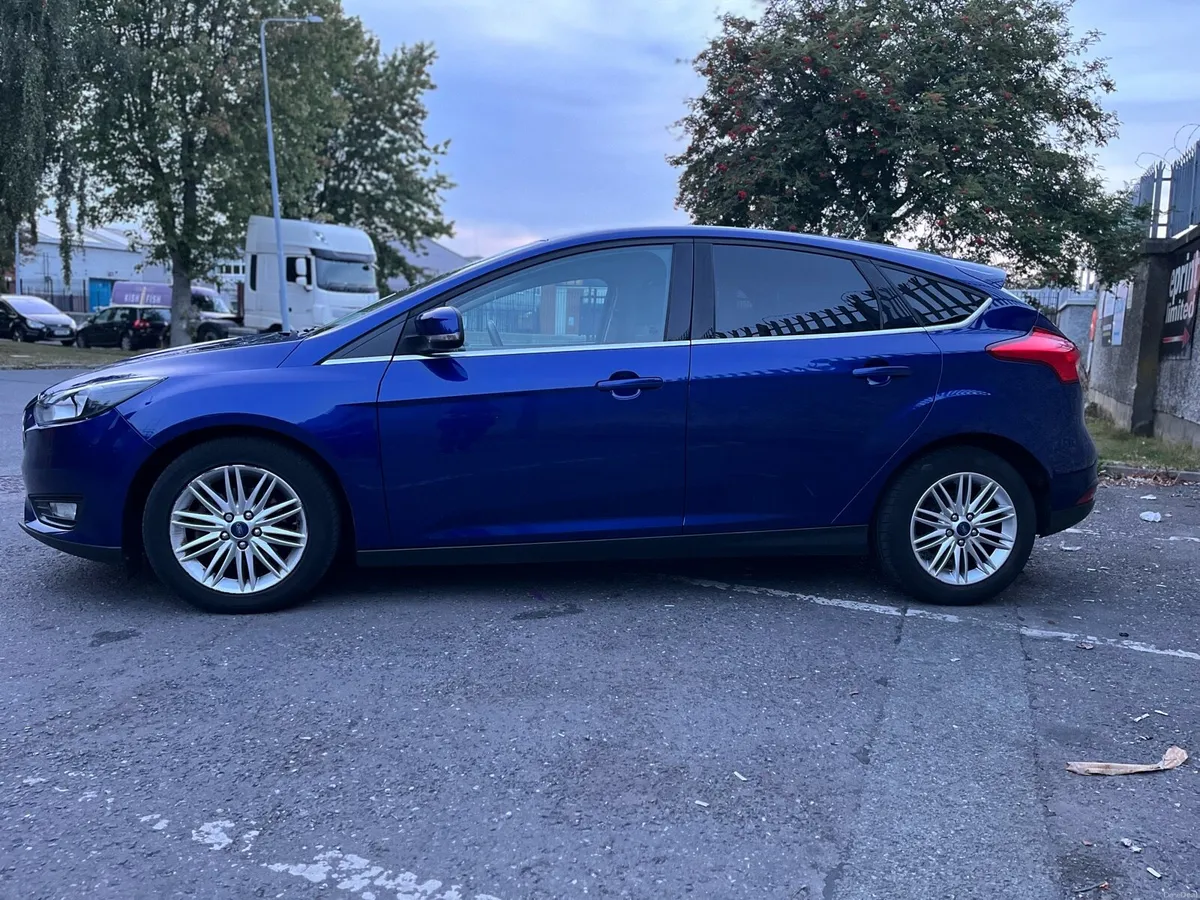 Ford Focus 1.0 Zetec Edition - Image 3