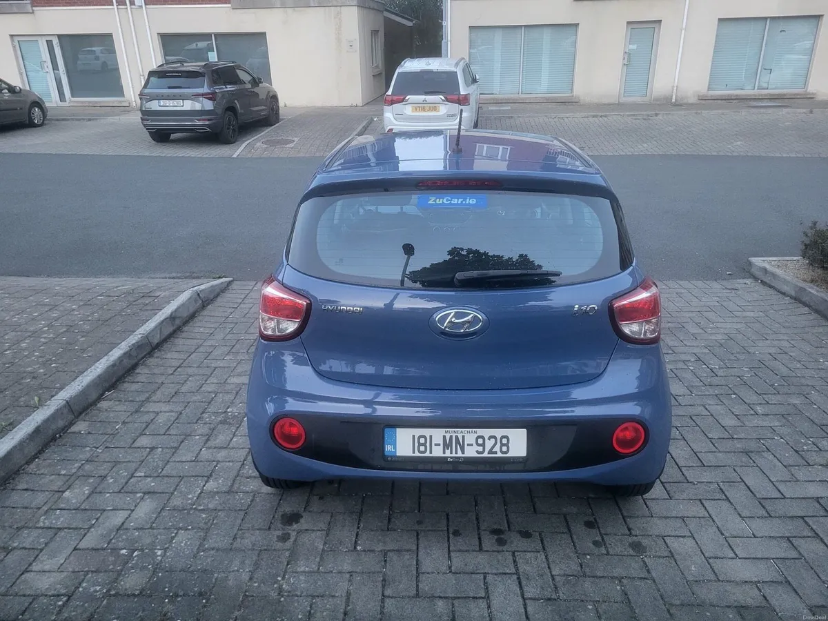 Hyundai i 10 - Image 2