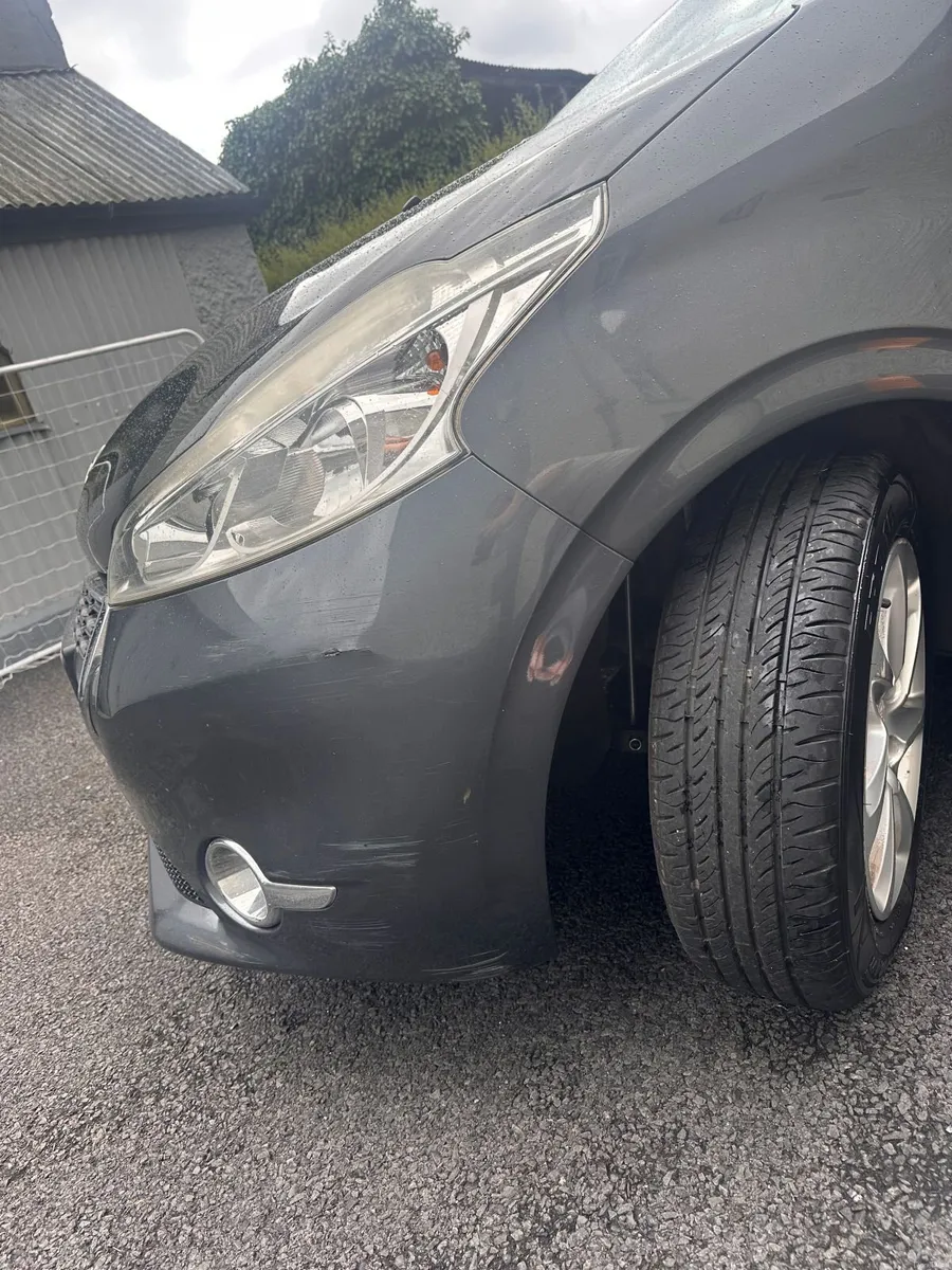 Peugeot 208 2013 - Image 4