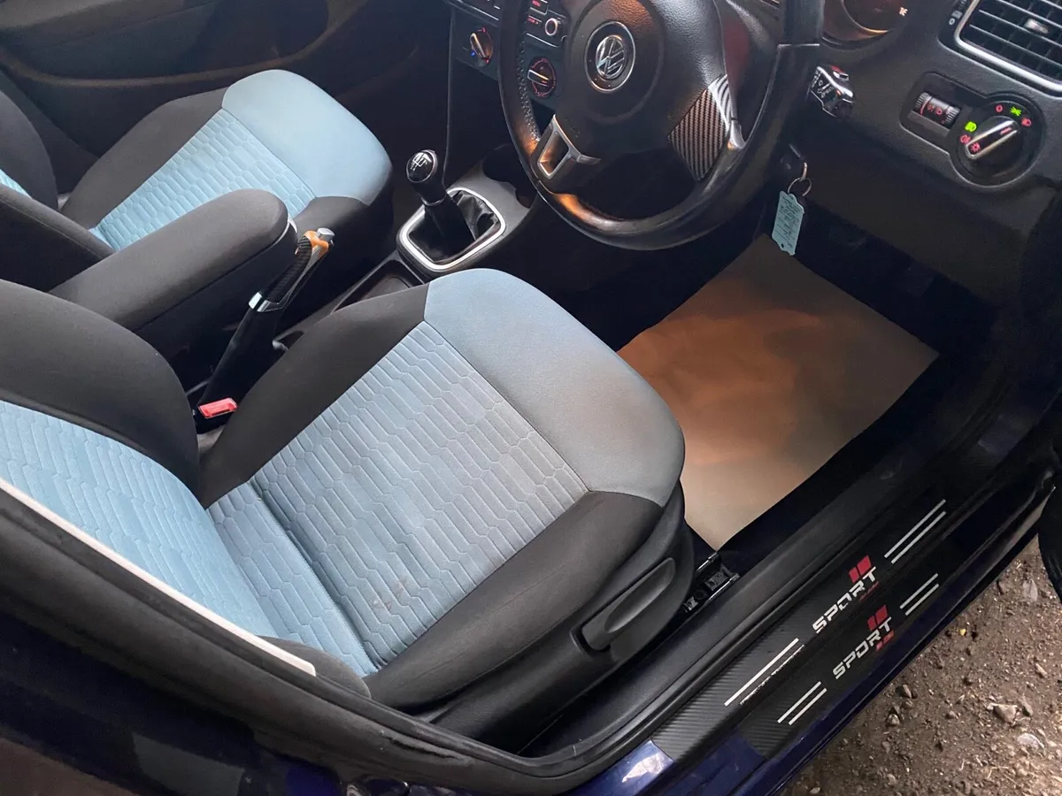 VW POLO TDI SPORT 🏏 HEATED SEATS EVERYTHING MINT - Image 5