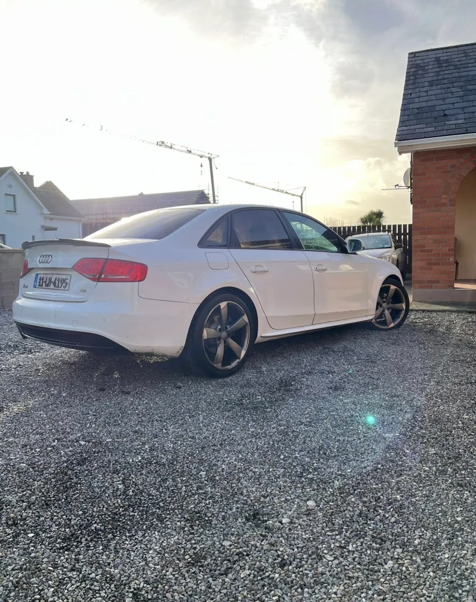 Audi a4 sline 2011 - Image 2