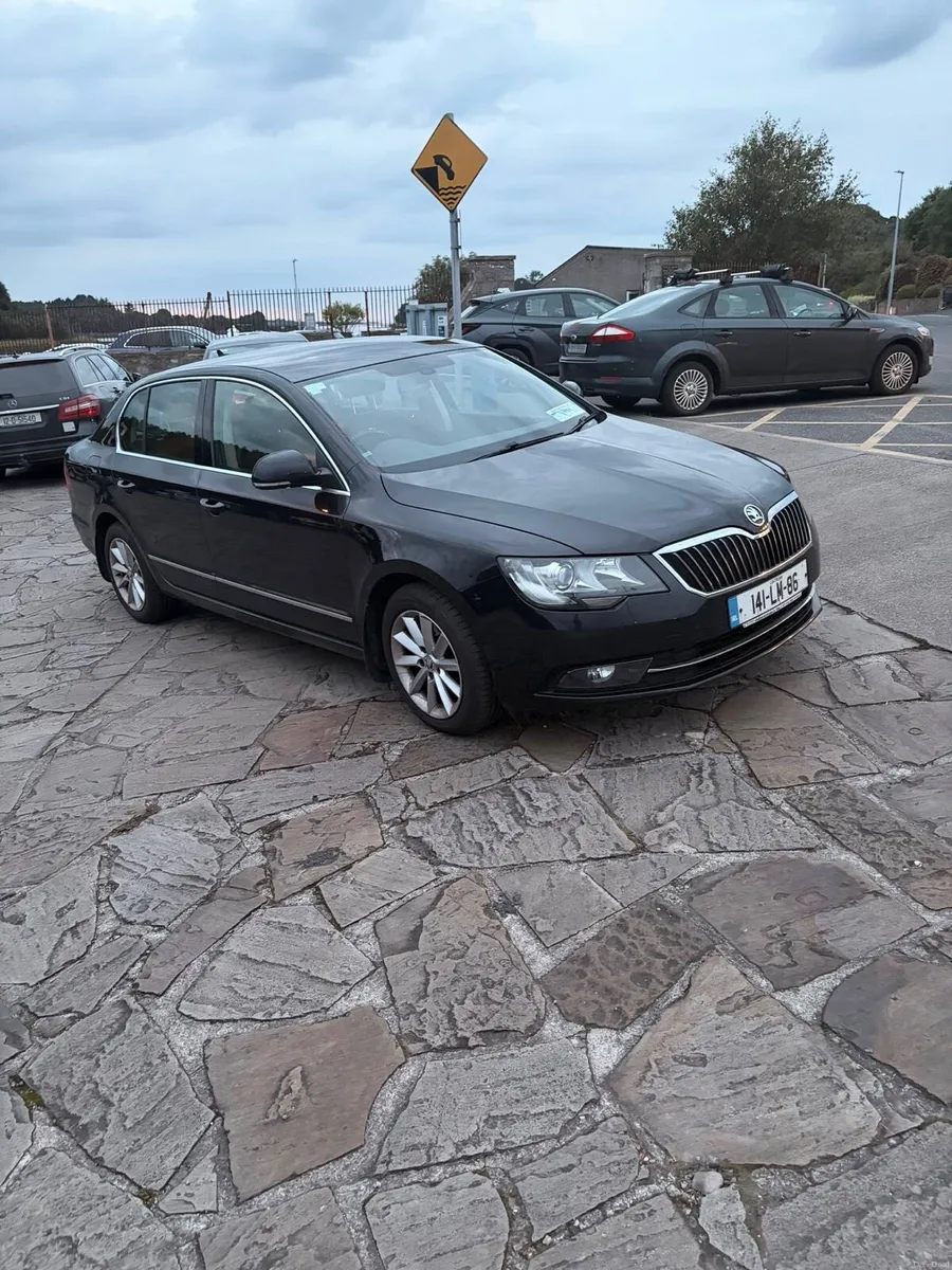 Skoda superb 2014 2  litre  Disel 2950 - Image 2