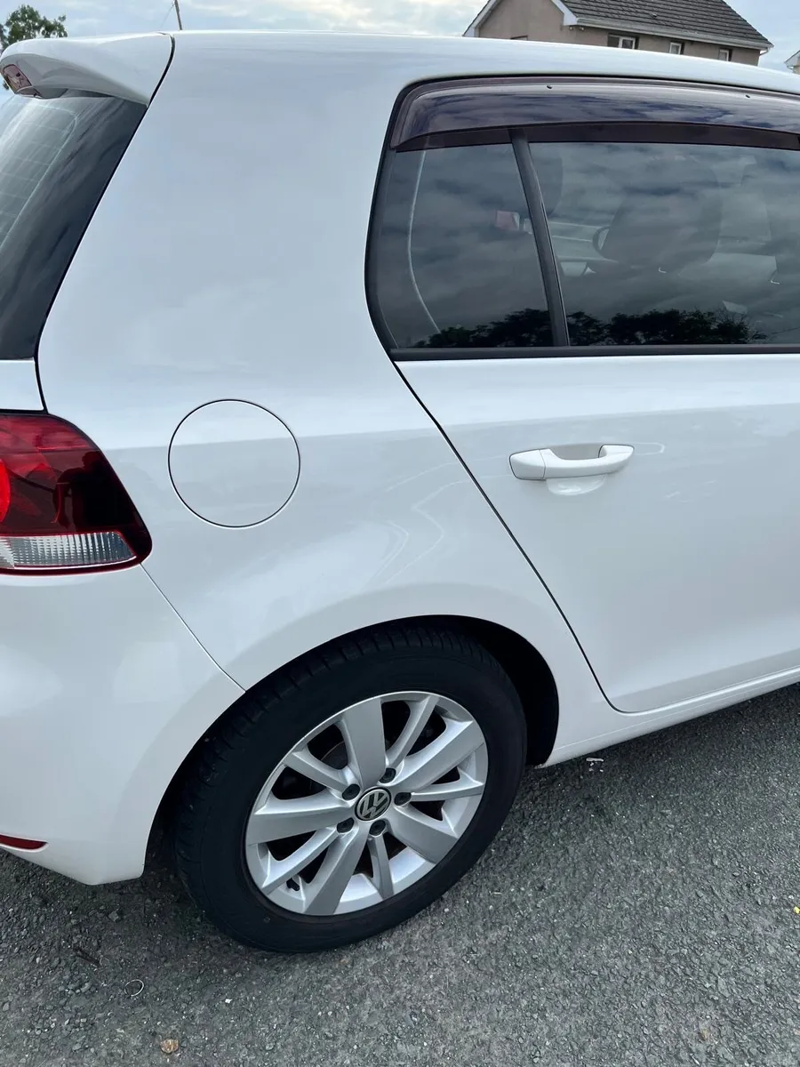 Volkswagen Golf 2012 - Image 2