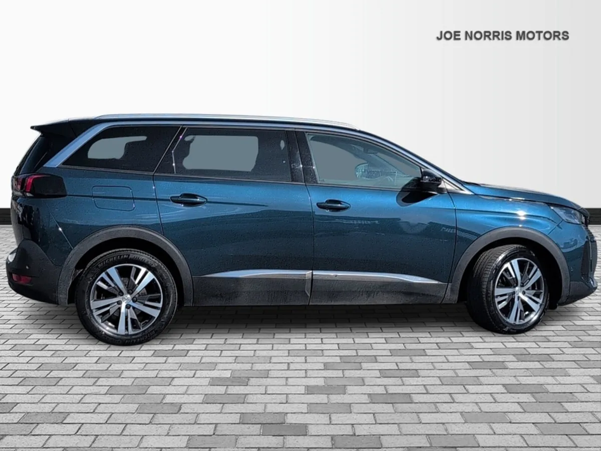 Peugeot 5008 ALLURE 1.5 BLUE HDI 130 AUTO - Image 4