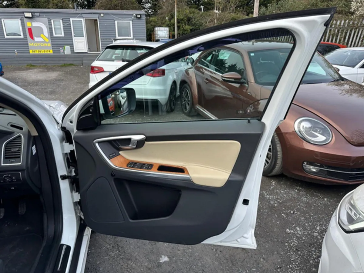 Volvo XC60 2.0L Diesel Automatic Fresh Import (618 - Image 6