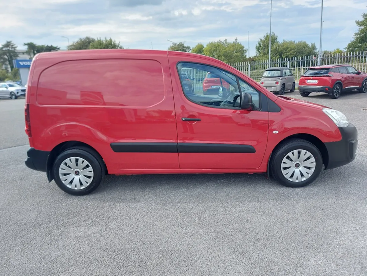 Citroen Berlingo LX BLUEHDI 75 625KG S SWB MY40 3 - Image 5
