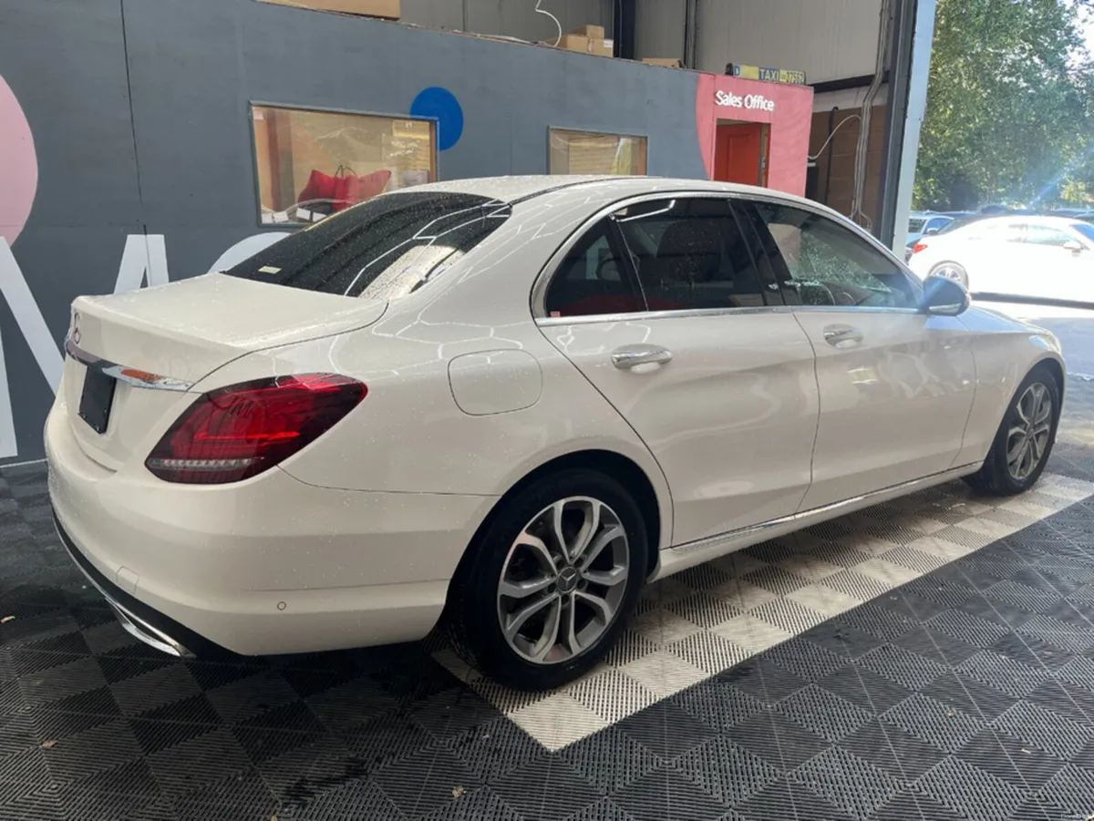 Mercedes-Benz C-Class 2019 MERCEDES-BENZ  C220D AV - Image 3
