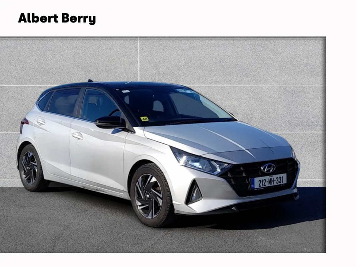 Hyundai i20 DELUXE PLUS 2TONE 5DR - Image 1
