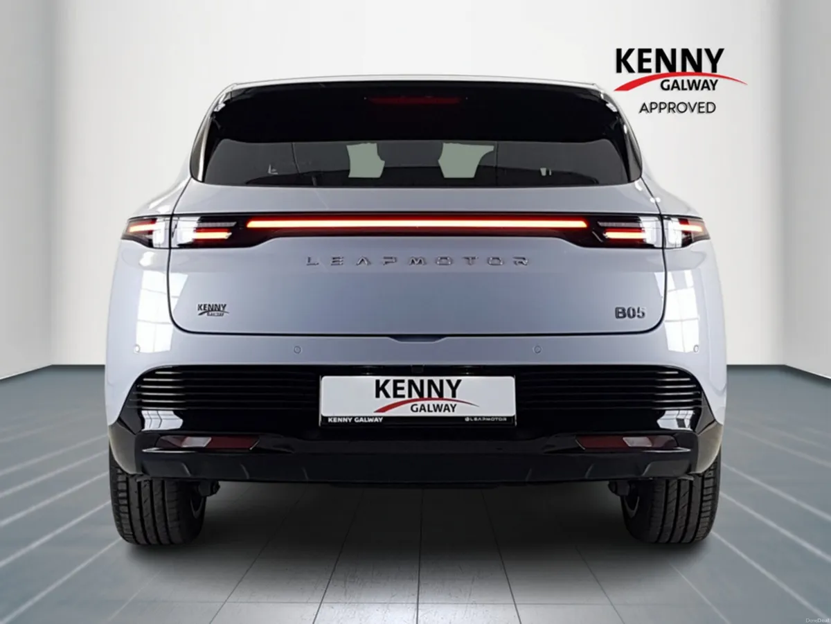 Leapmotor B05 DESIGN 67.1KWH 482KM - Image 6