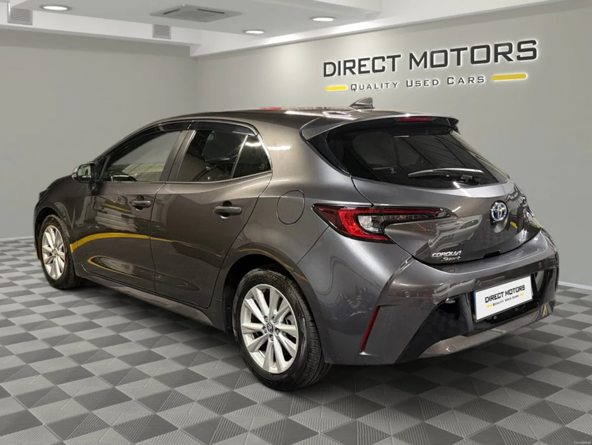 Toyota Corolla SPORT 1.8 6AA-ZWE219H - Image 6