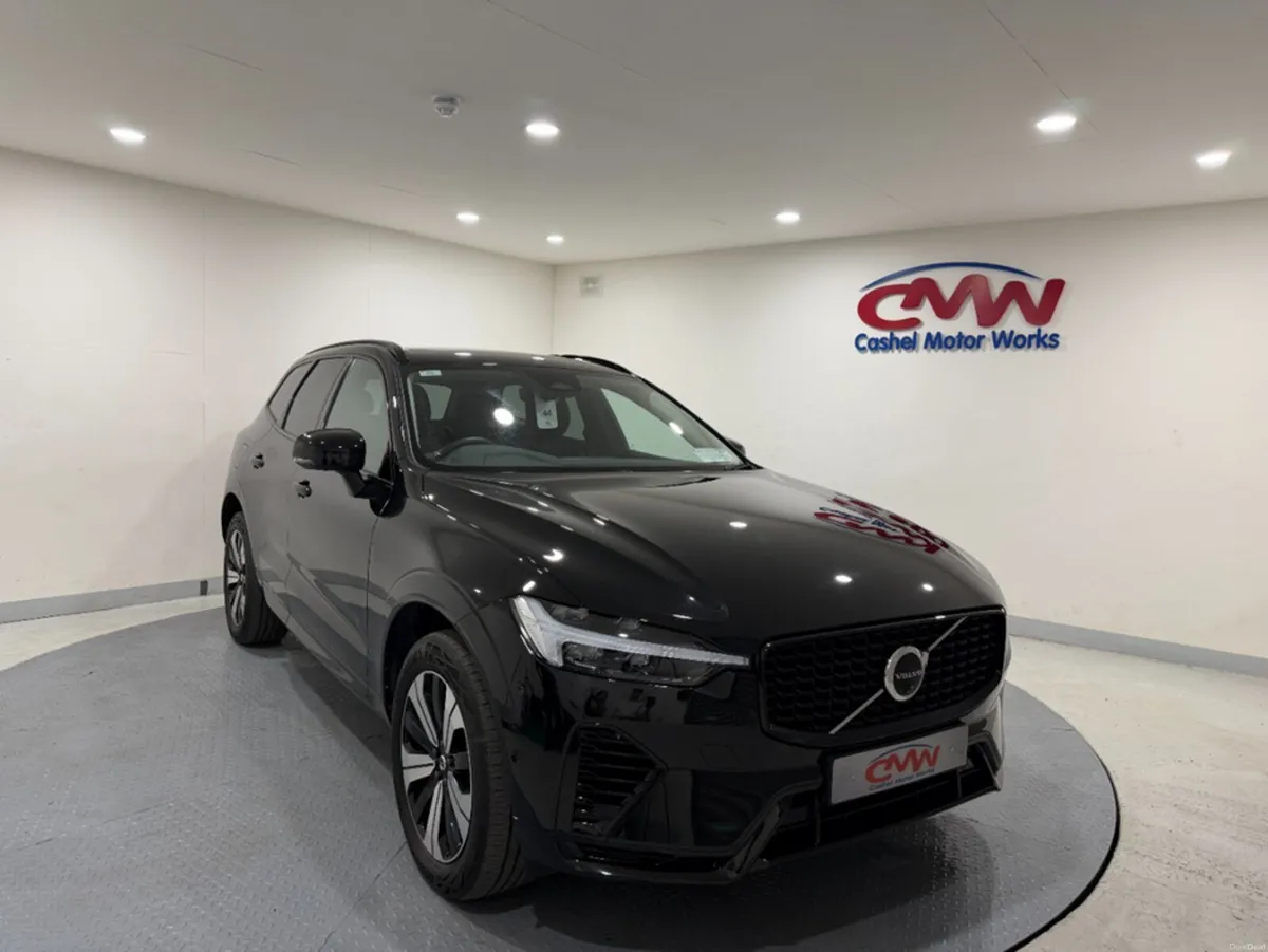Volvo XC60 PLUS T6 RECHARGE AWD AUTO** PANROOF**FU - Image 1