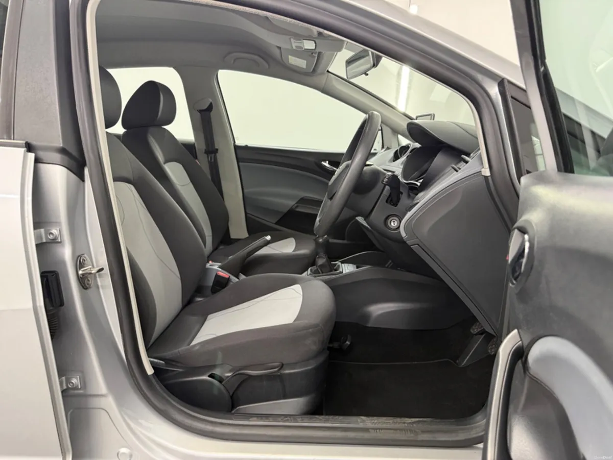 SEAT Ibiza **2 KEYS **15" BRUSHED SILVER WHEELS ** - Image 6