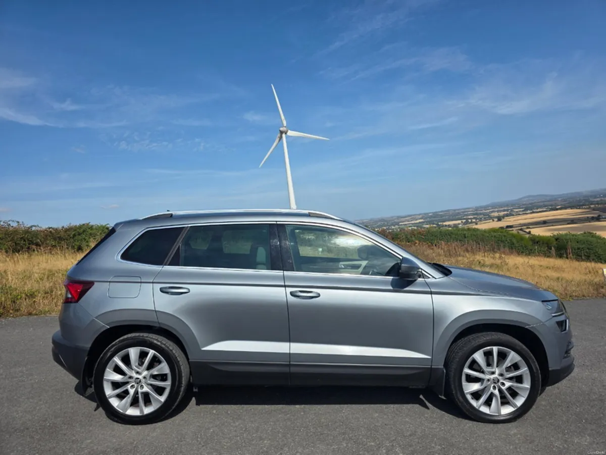 Skoda Karoq STYLE 1.6 TDI 116HP 4DR 5DR - Image 5