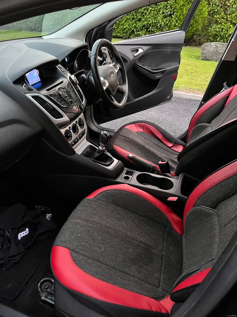 Ford focus - Image 6