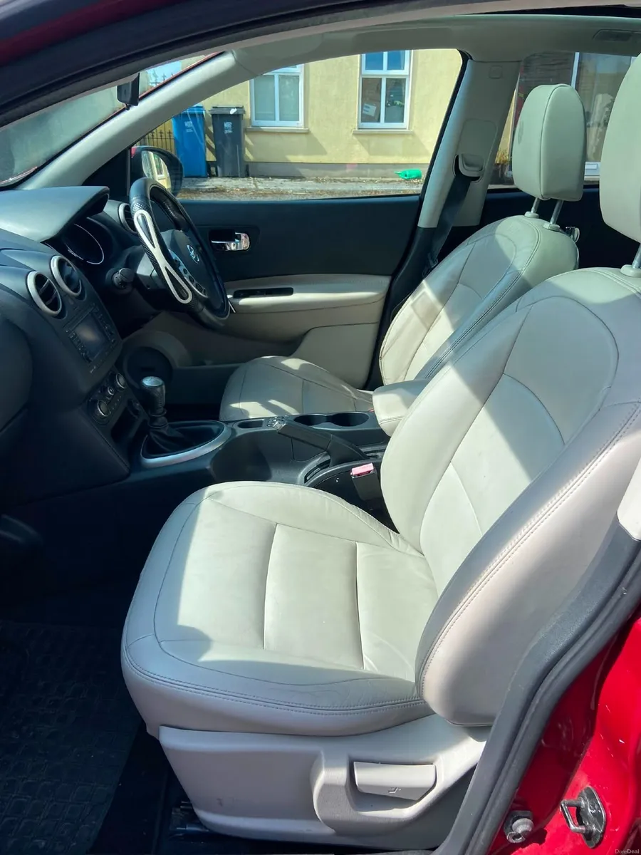 Nissan Qashqai 2011 - Image 6