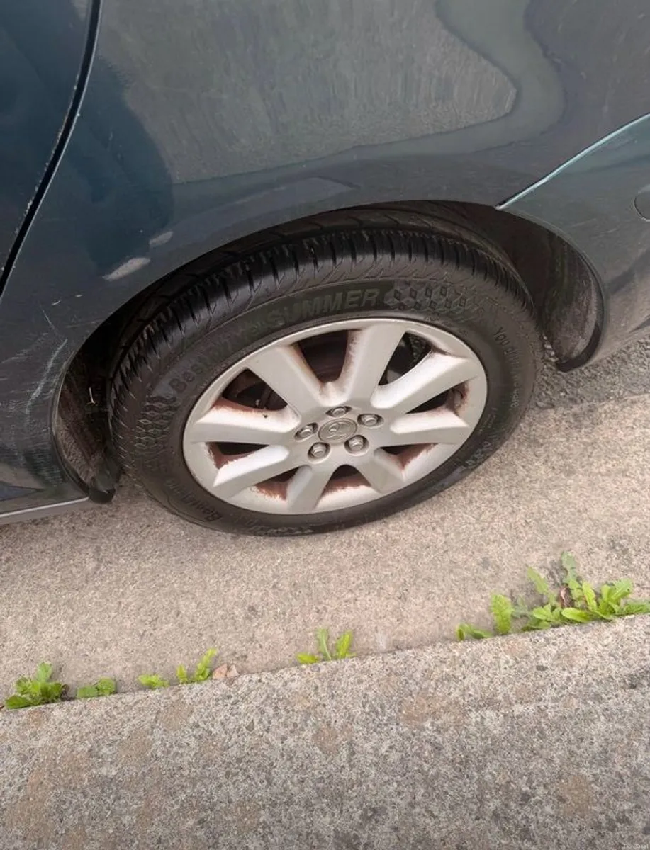 2004 Toyota Avensis - Image 5