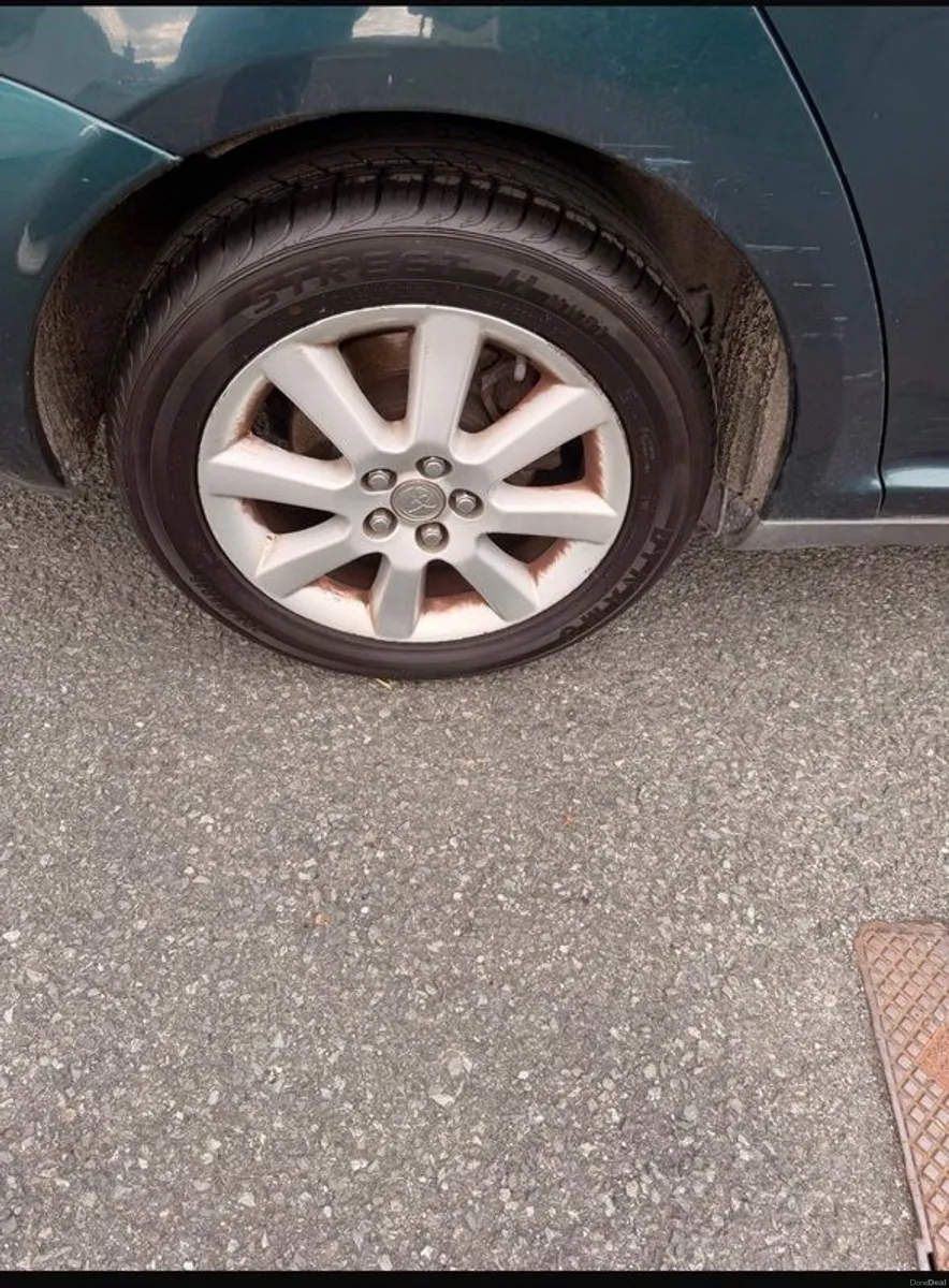 2004 Toyota Avensis - Image 6