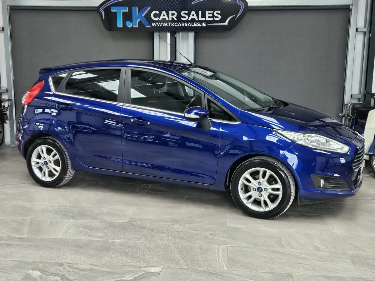 17 FORD FIESTA ZETEC EDITION - Image 1