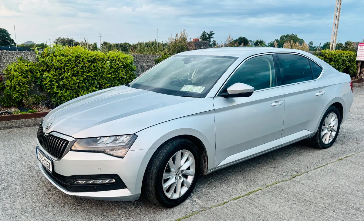 2022 Skoda Superb 2.0L AUTOMATIC - Image 2