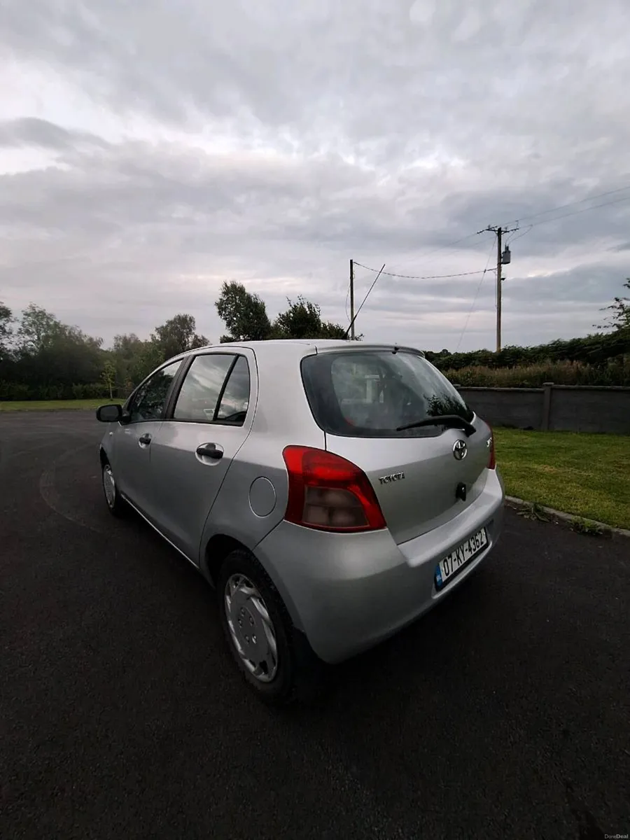Toyota yaris - Image 4