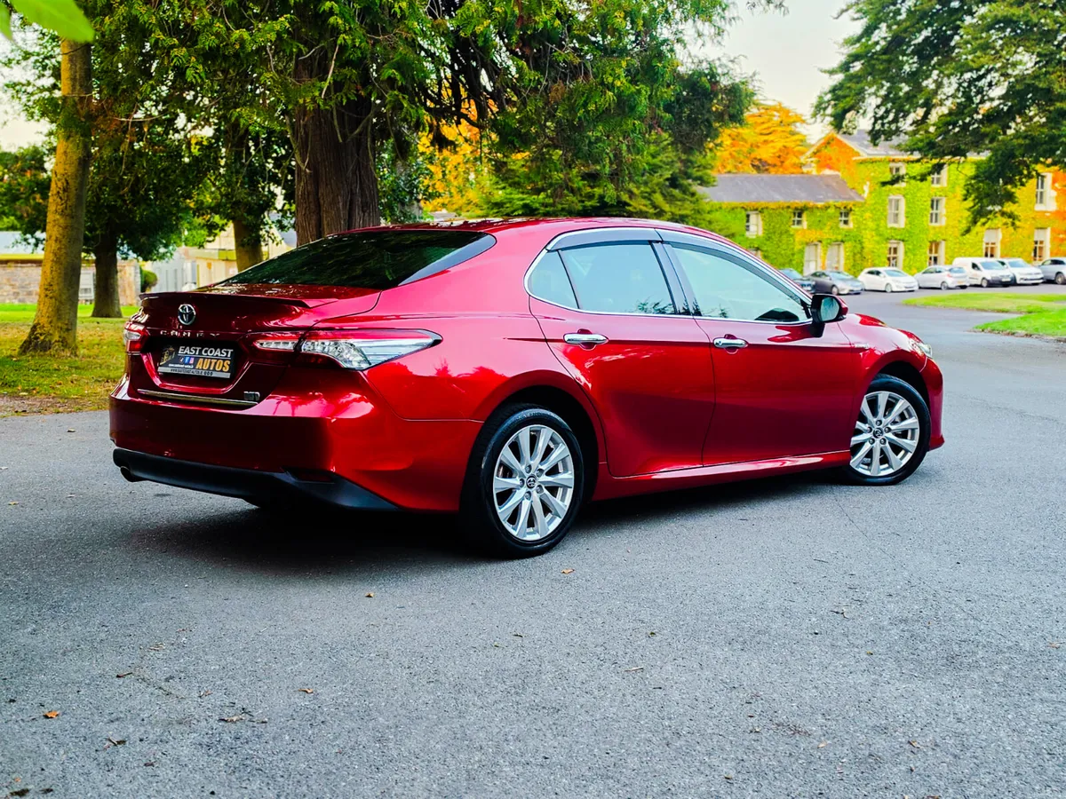 2018 Toyota Camry 2.5 Petrol Hybrid Auto G Package - Image 5