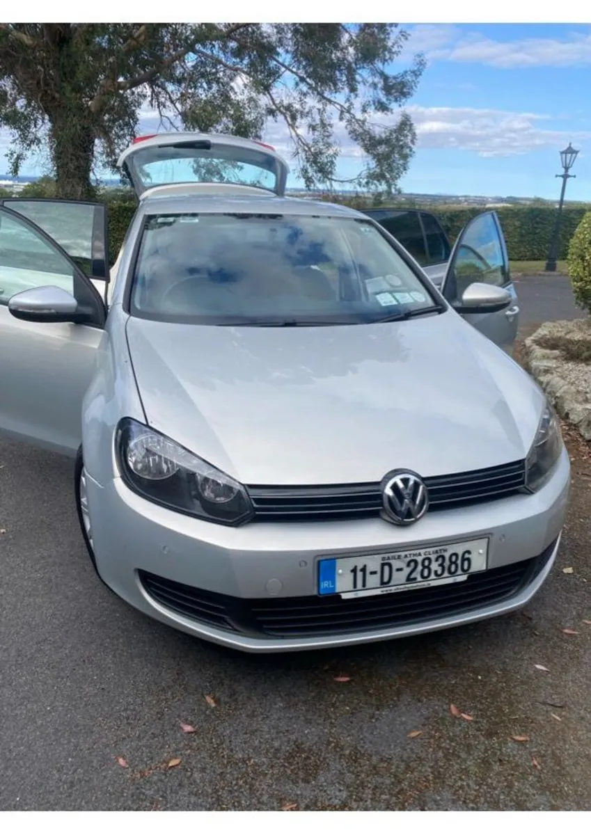 Volkswagen Golf 2011 - Image 1