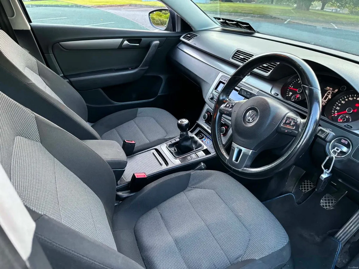2011 VW PASSAT 2.0DIESEL 235.000 kilometres - Image 5