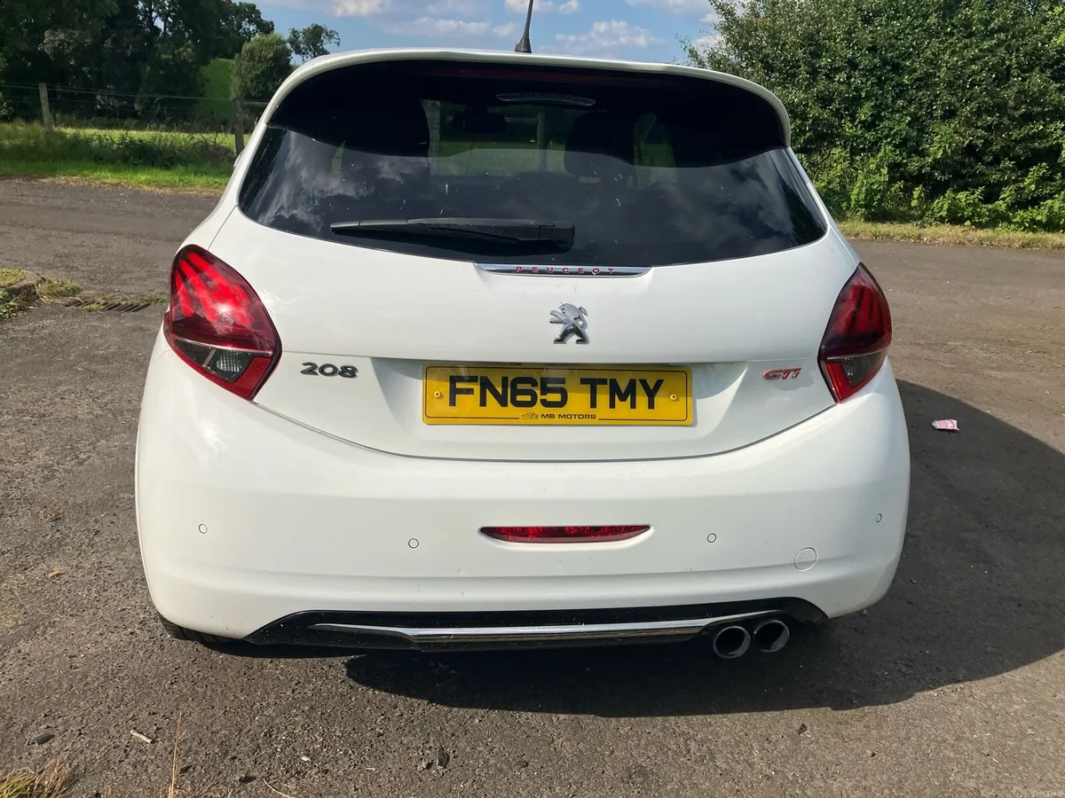 Peugeot 208 gti - Image 4