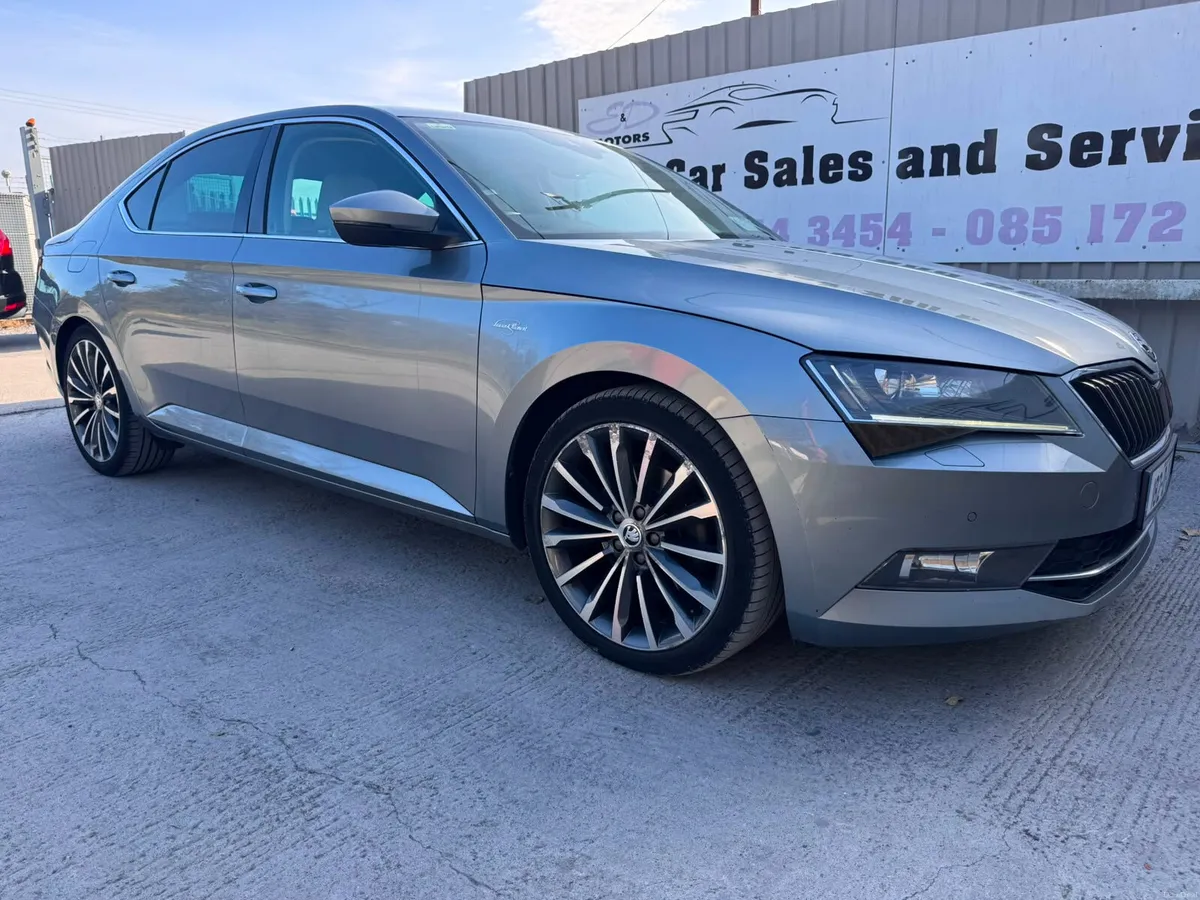 182 Skoda Superb 2.0 TDI 150bhp Laurin & Klement - Image 2