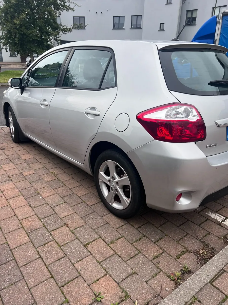 Toyota Auris 2010 1.3 - Image 4