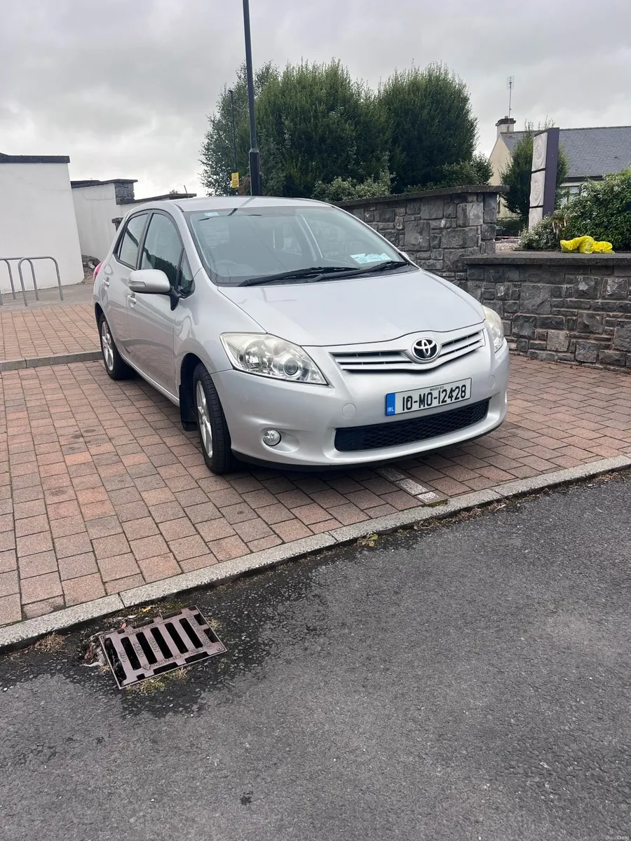 Toyota Auris 2010 1.3 - Image 1