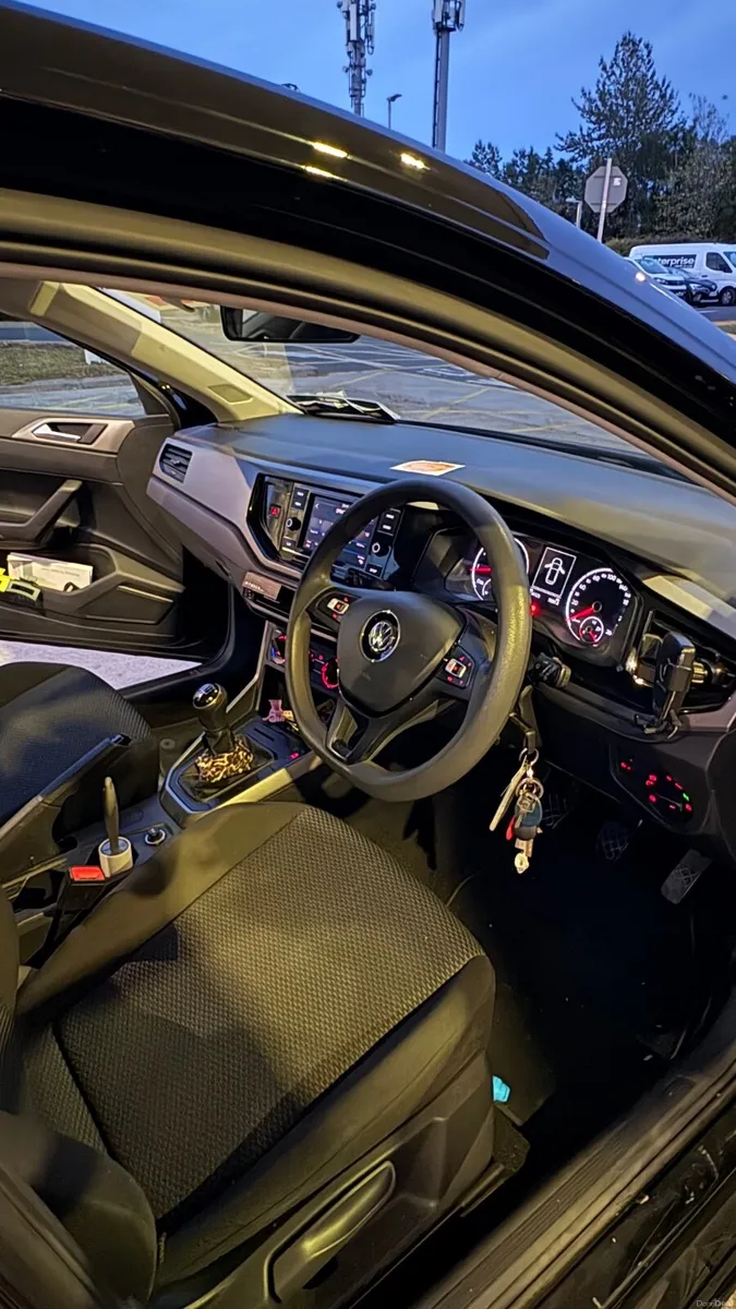 Volkswagen Polo 2018 - Image 5