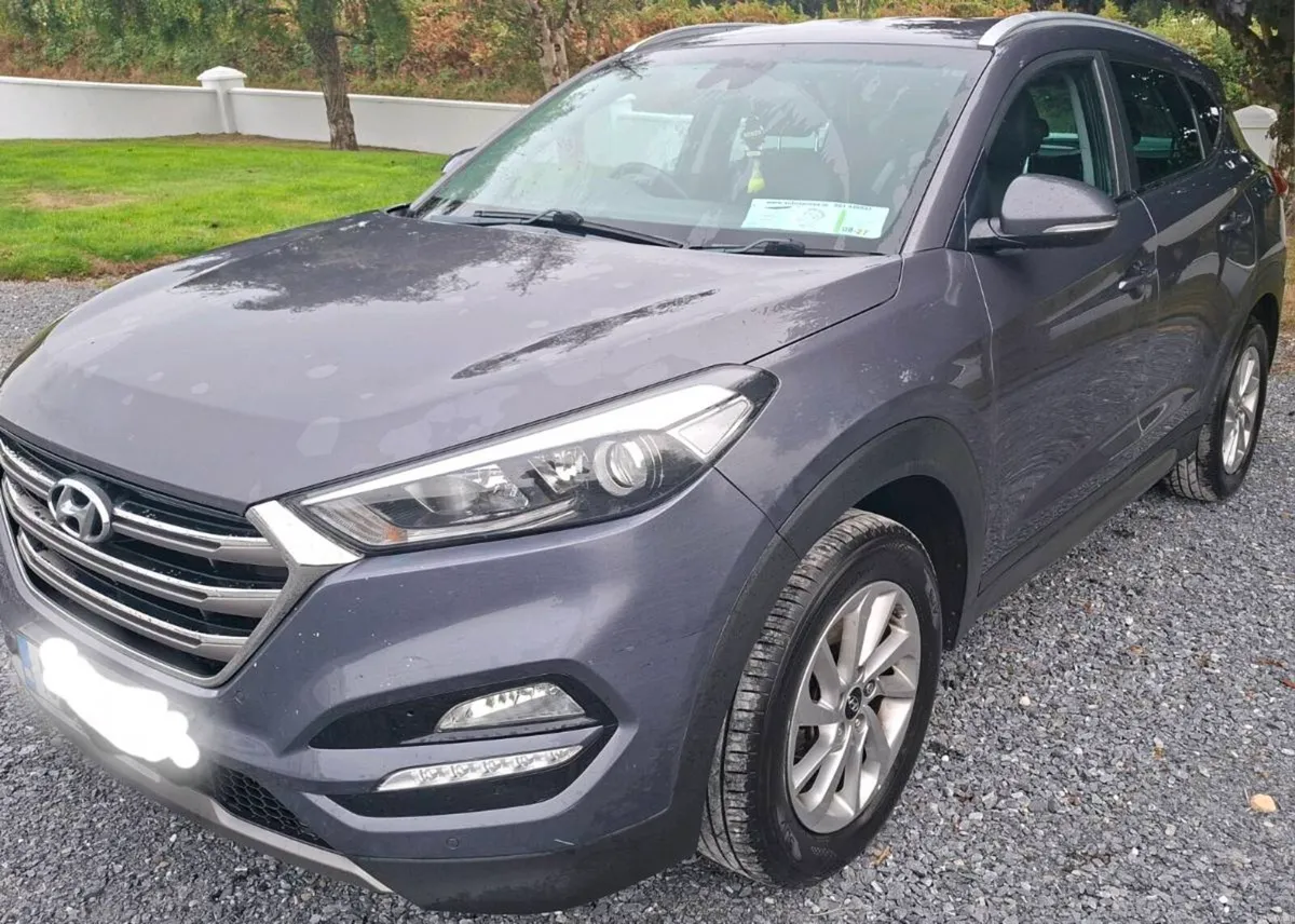 2016 Hyundai Tuscon **Premium - Image 4
