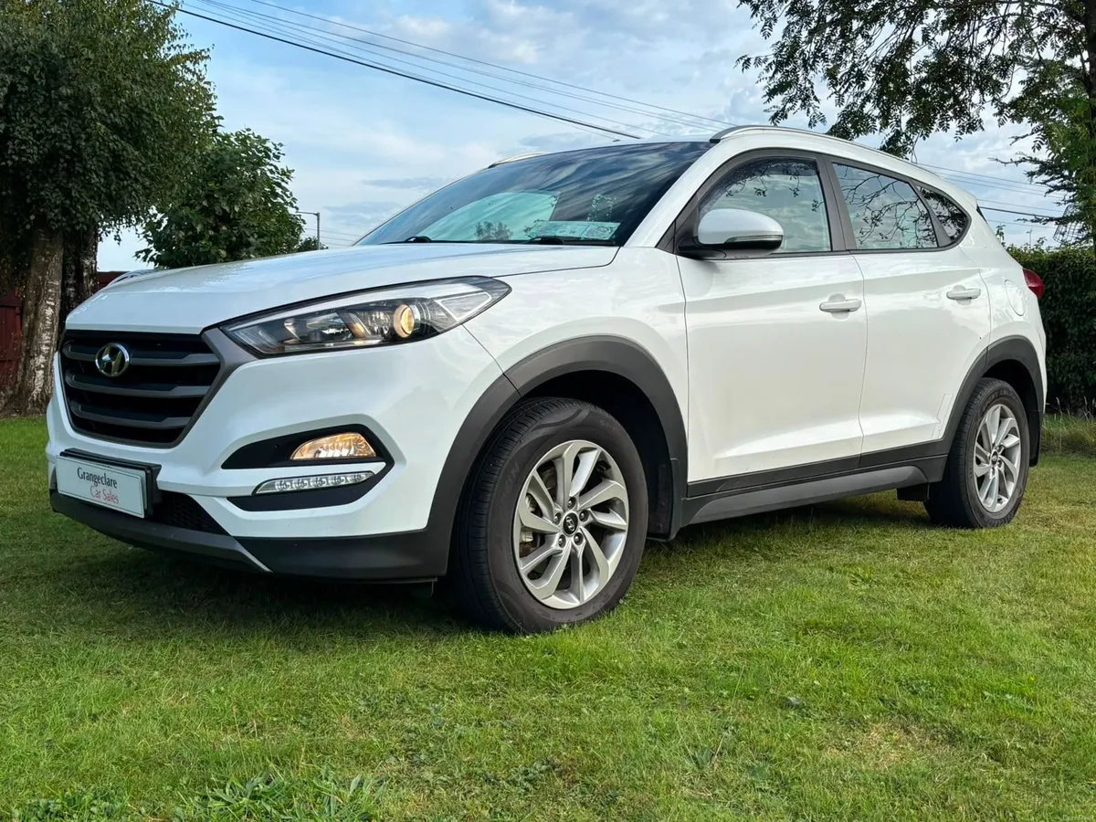 16 Hyundai Tucson Executive ~ FSH ~ Immaculate - Image 2