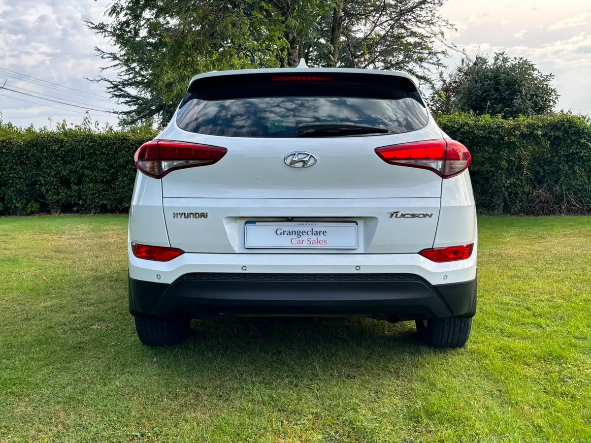 16 Hyundai Tucson Executive ~ FSH ~ Immaculate - Image 6