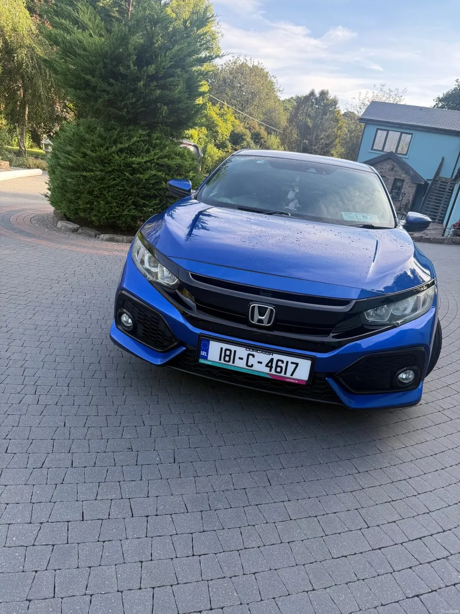 Honda Civic 2018 - Image 1