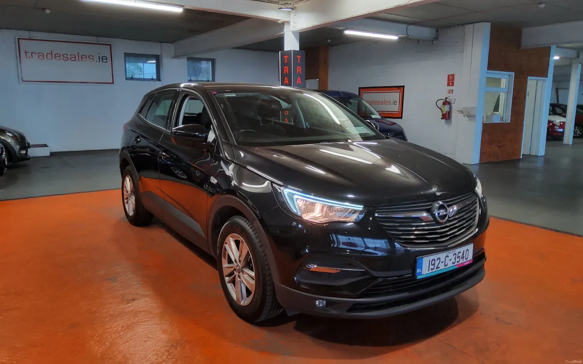 Opel Grandland X 2019 - Image 1