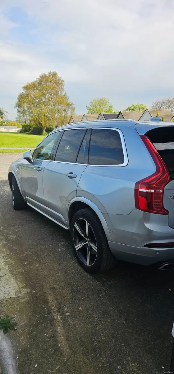 Volvo XC90 T8 R Design PHEV 2017 - Image 4