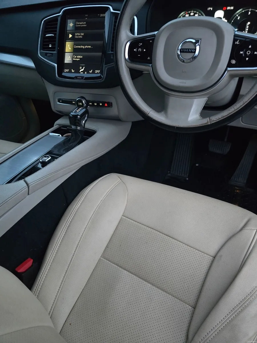 Volvo XC90 - Image 6