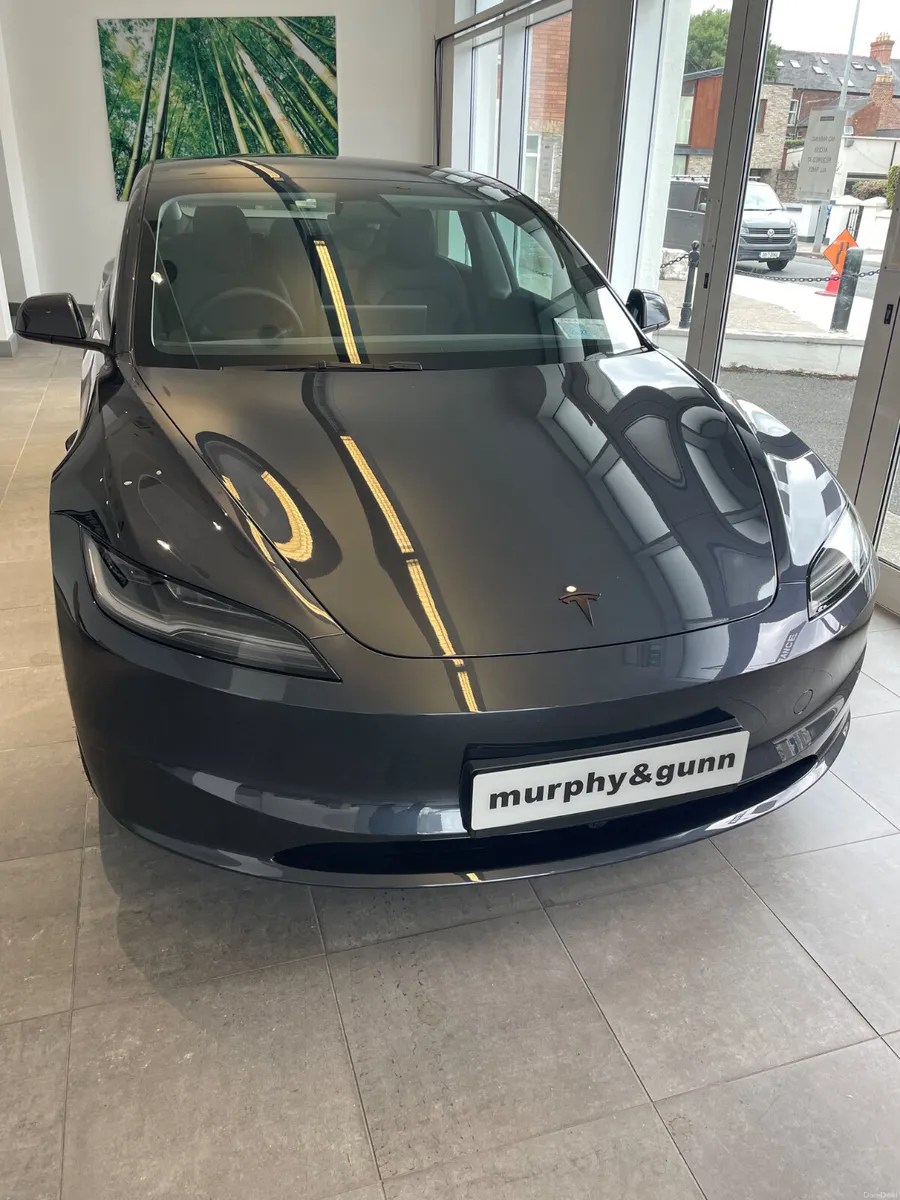 Tesla Model 3 2026 - Image 4