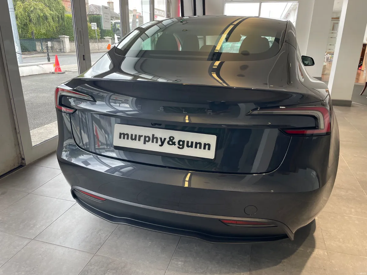 Tesla Model 3 2026 - Image 6