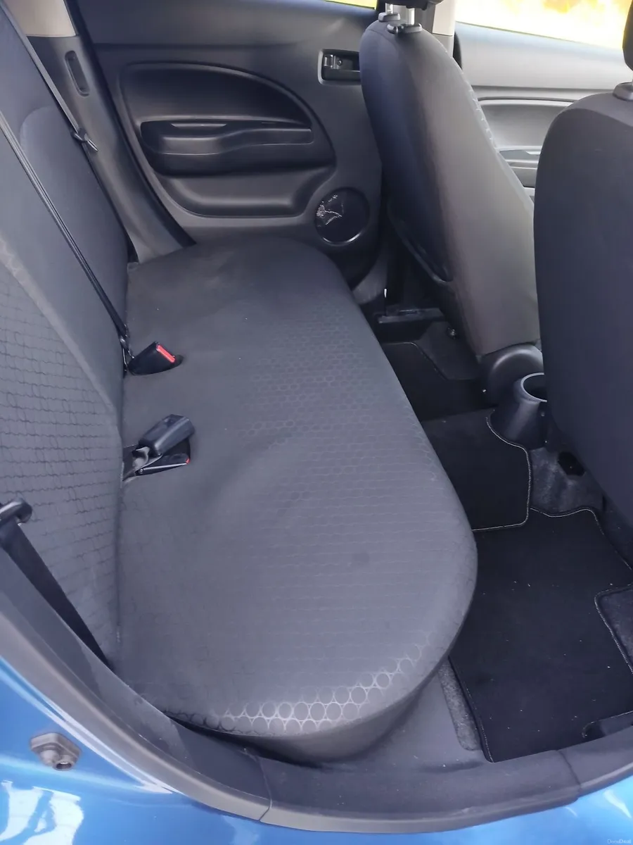 Mitsubishi Mirage 2014    Auto. - Image 6