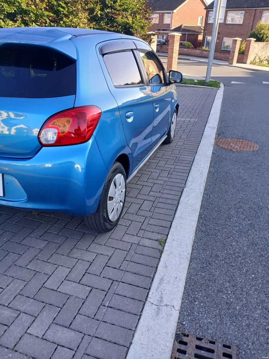 Mitsubishi Mirage 2014    Auto. - Image 2