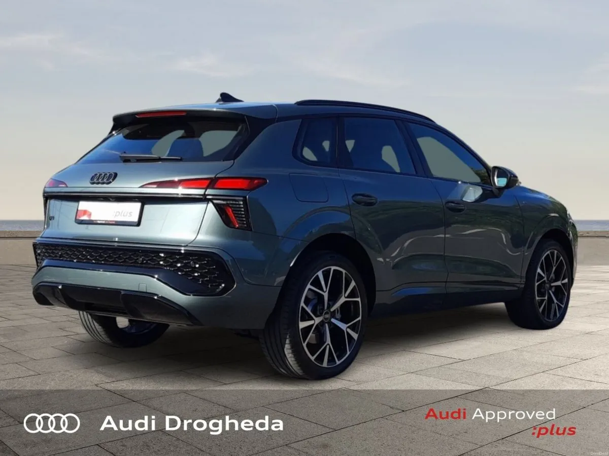 Audi Q3 E-HYBRID 270 HP S LINE - Image 5